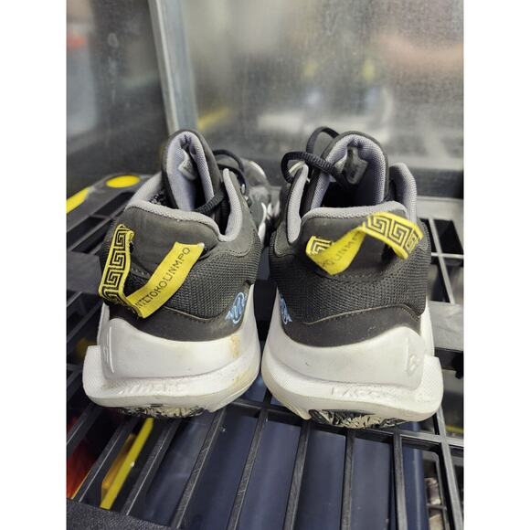 Size 11.5 Nike GIANNIS IMMORALITY 2 Basketball Men’s Shoes DM0825-001 Black/Blue - Picture 2 of 7